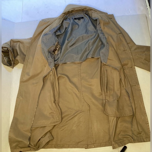 Jones of New York Men’s tan overcoat - Picture 5 of 7